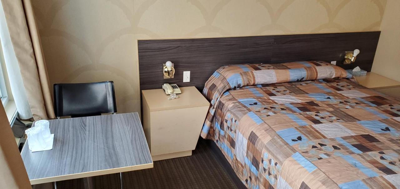 Motel Falcon Броссар Экстерьер фото