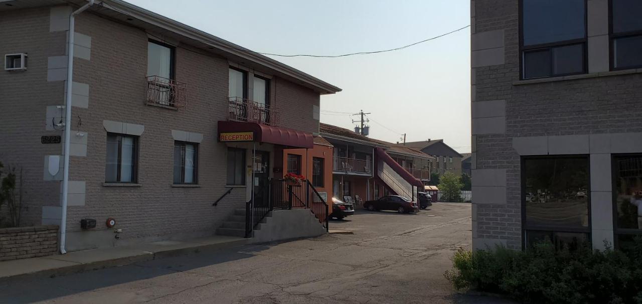 Motel Falcon Броссар Экстерьер фото
