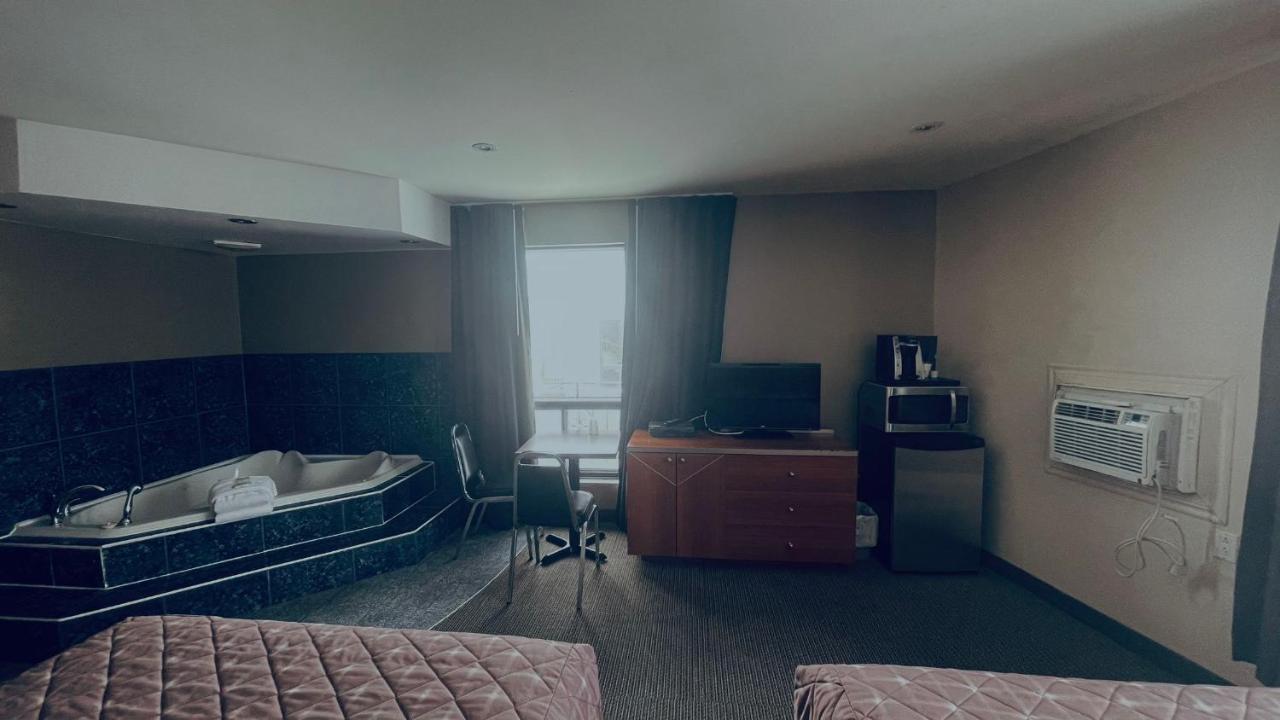 Motel Falcon Броссар Экстерьер фото