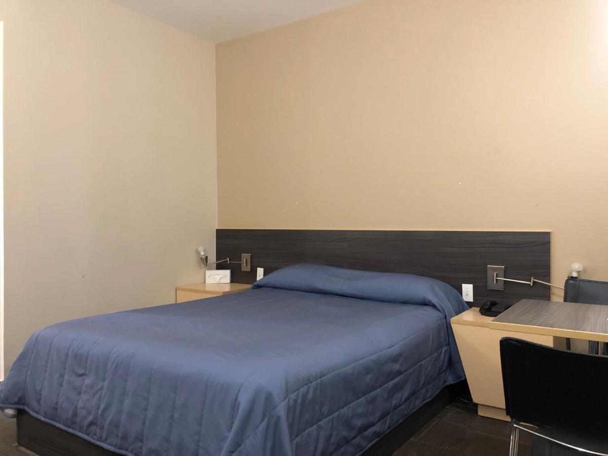 Motel Falcon Броссар Экстерьер фото