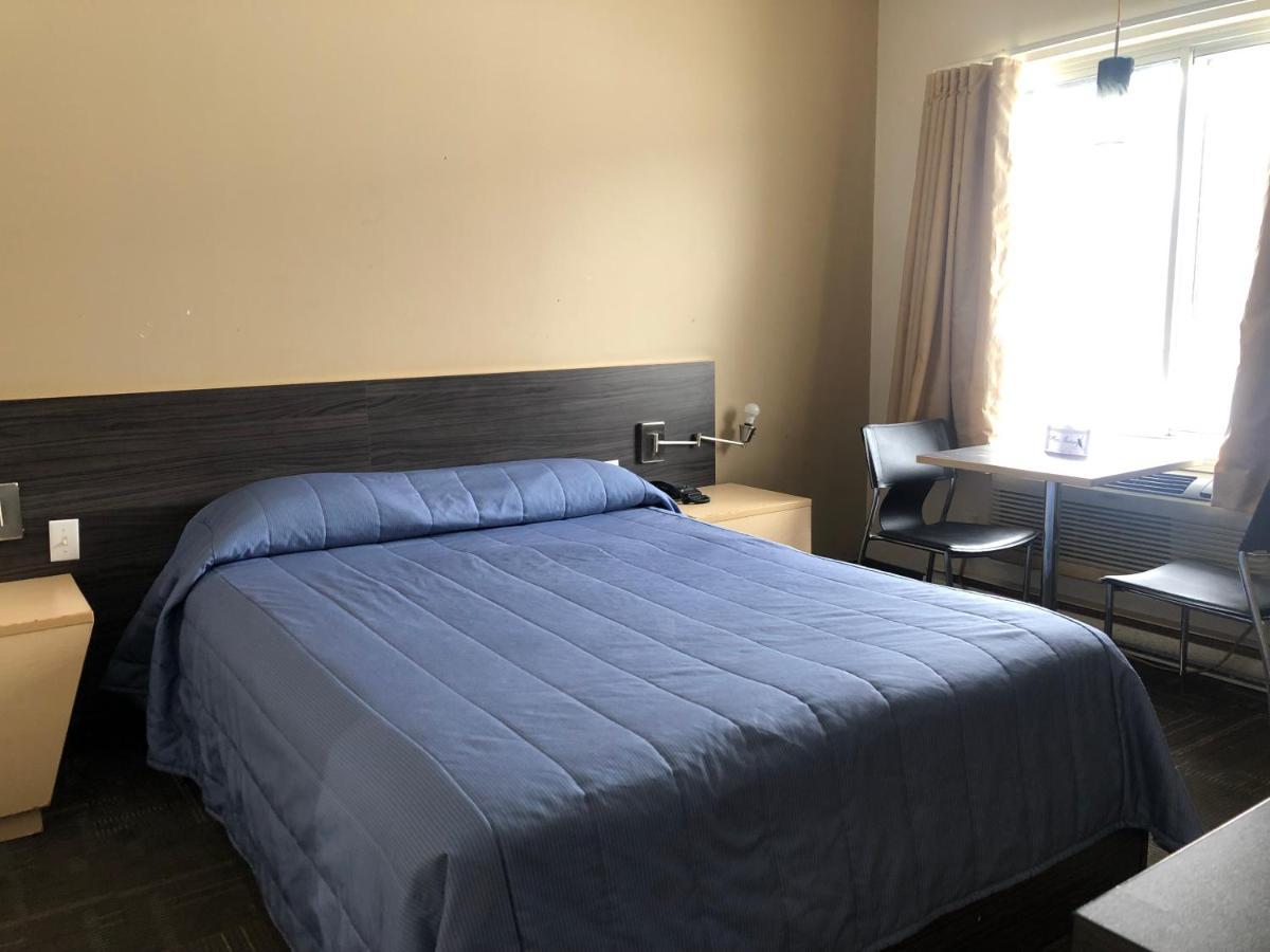 Motel Falcon Броссар Экстерьер фото