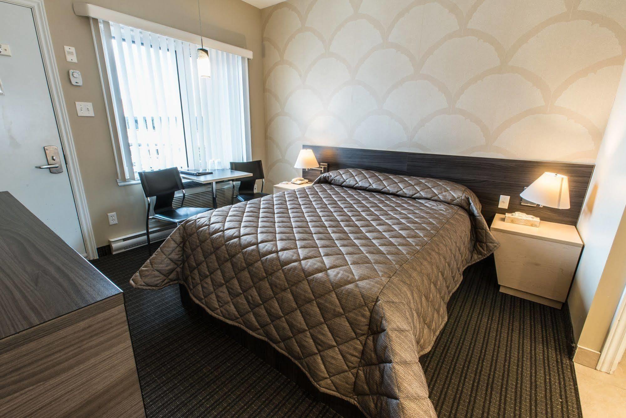 Motel Falcon Броссар Экстерьер фото